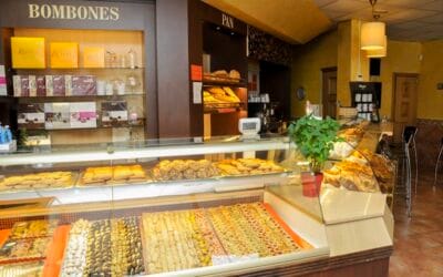 Pasteleria Cafeteria ROSSY regalos